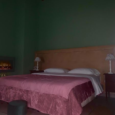 Boutique Hotel Palazzo Dei Vescovi Caserta Vecchia Zewnętrze zdjęcie
